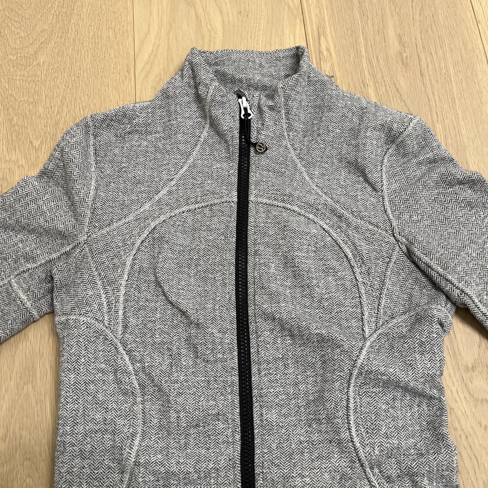 RARE LULULEMON GHOST HERRINGBONE Forme JACKET Gray/White - Picture 2 of 12